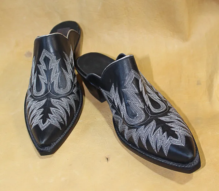 A Stitch in Time Mule 3041