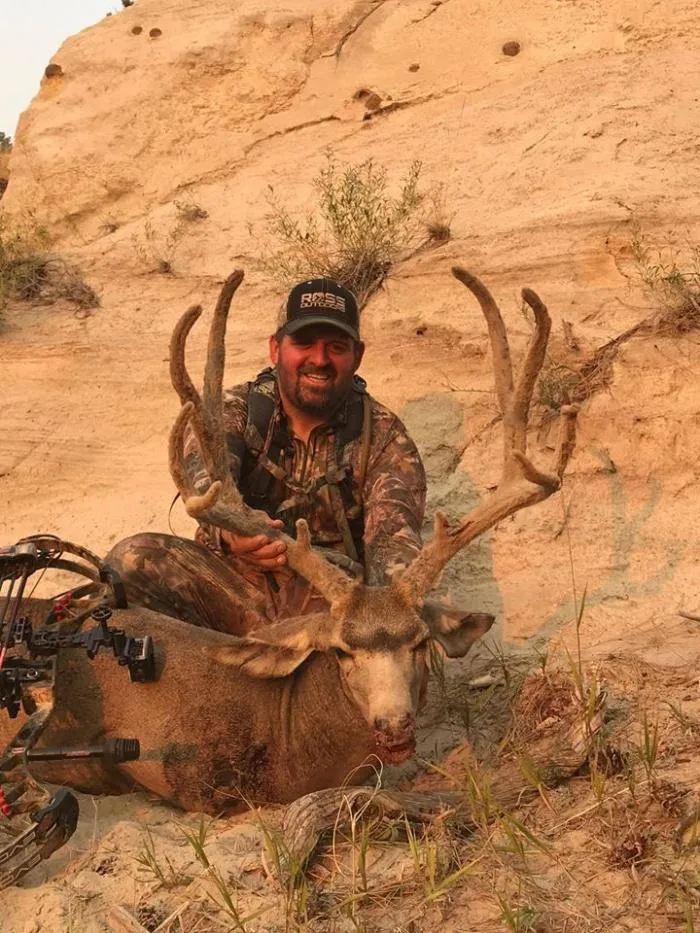 Blue Rock Outfitters - 4 Day Guided Rifle Deer/Antelope Combo Hunt