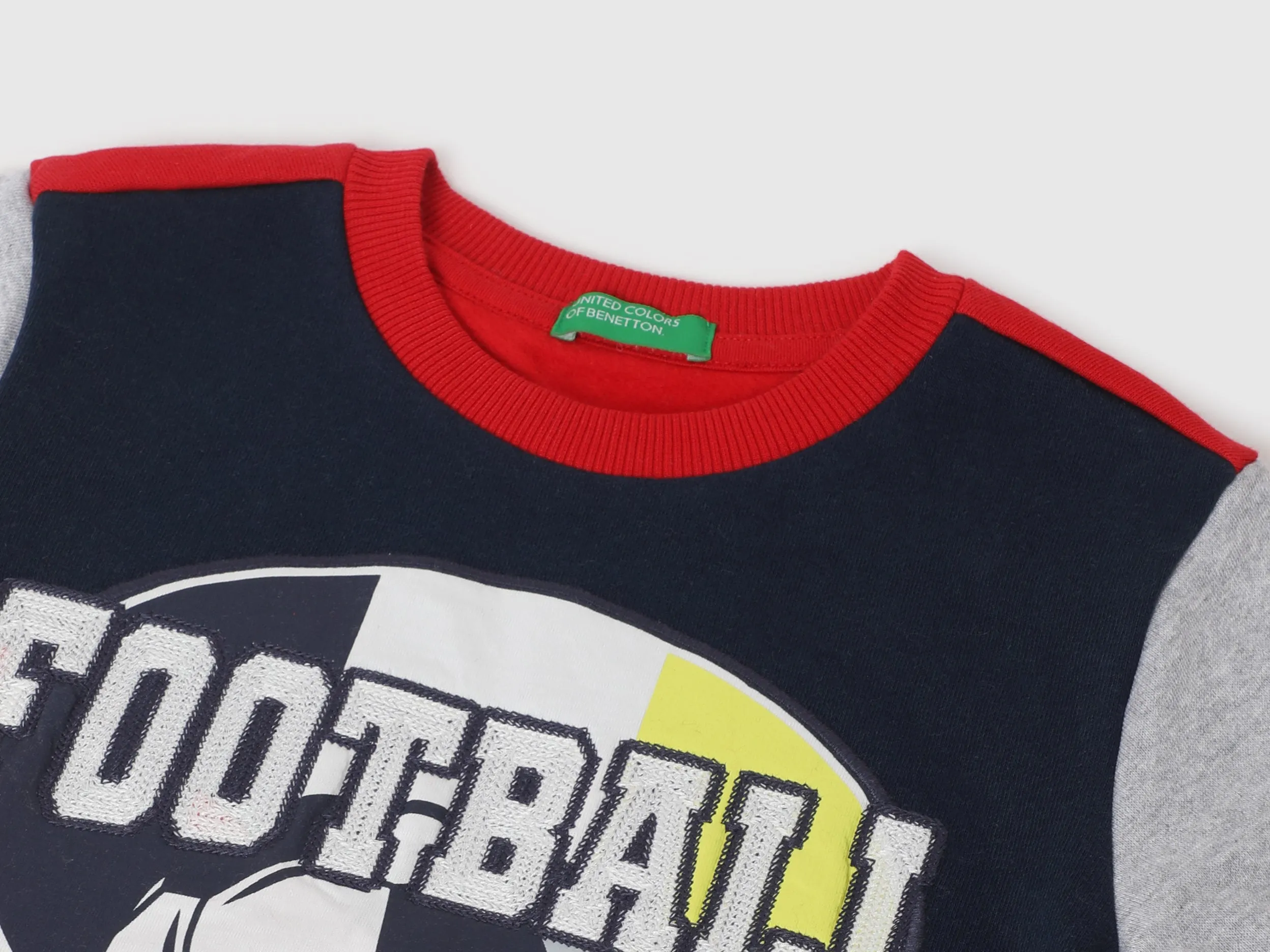 Boys Colorblock Round Neck Sweatshirt