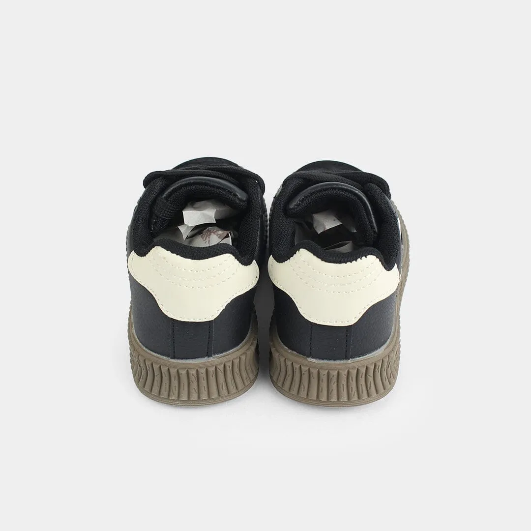 Delighted Little People Kids Sneaker