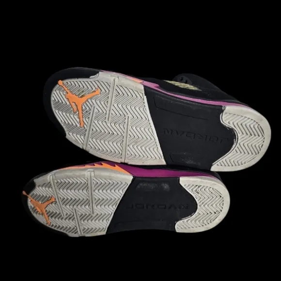 Nike Air Jordan V 5  Black and Pink Sneakers youth size 3 cactus citrus pink