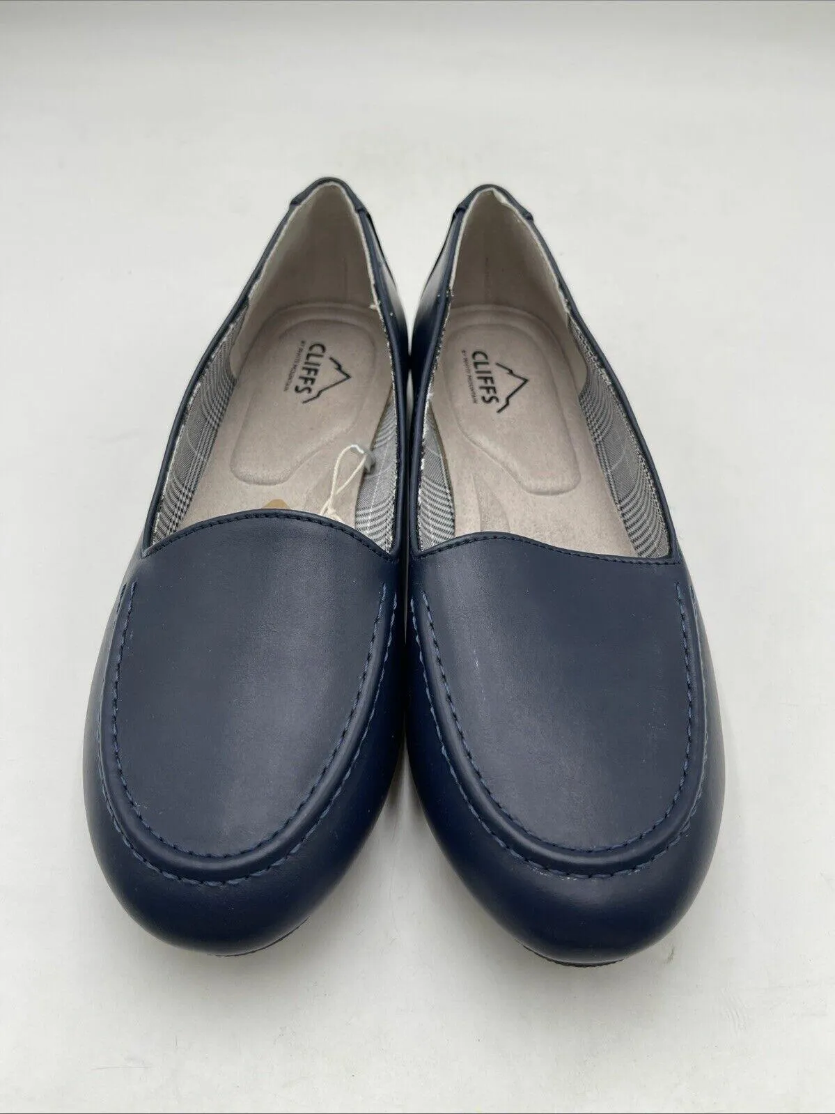 NWOB Women’s Cliffs by White Mountain Women's Mint Loafers Navy Blue Size 7.5 - Like New