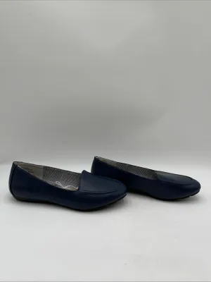 NWOB Women’s Cliffs by White Mountain Women's Mint Loafers Navy Blue Size 7.5 - Like New