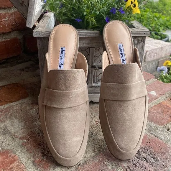 NWT Charles David Forum Suede Mule in Truffle (Taupe) Size: 6