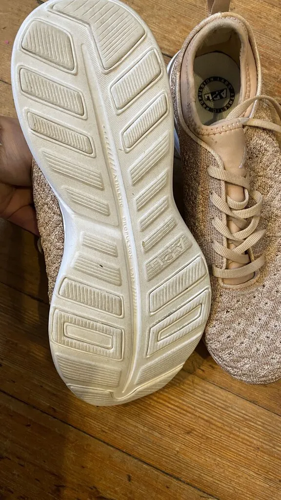 Techloom Phantom Sneakers